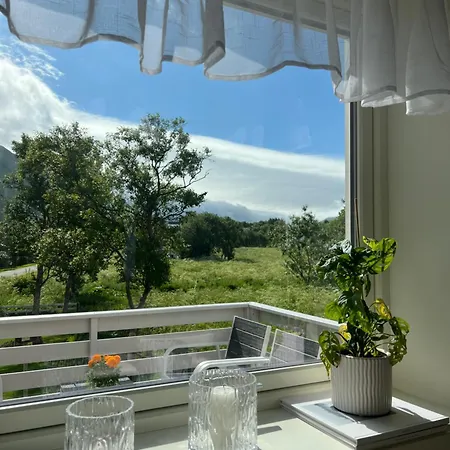 Morhuset Med Egen Hage Og Veranda